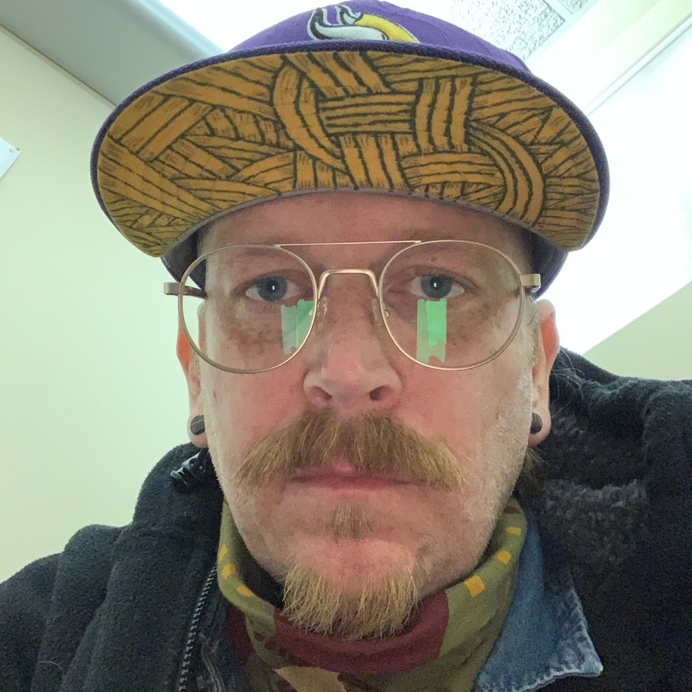 Meet your Posher, Wolf